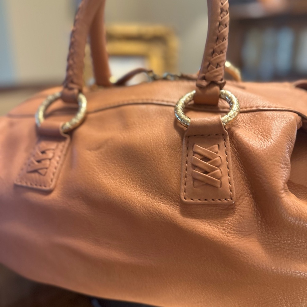 Sexy camel Tan Leather Handbag - Picture 9 of 17